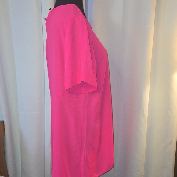 Vince Camuto Vibrant Pink Blouse - Picture 2 of 7